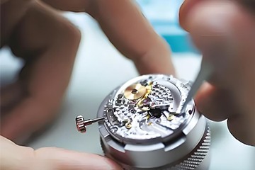 更换上海江诗丹顿电池